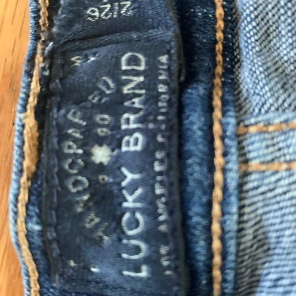 LUCKY JEANS - Picture 3 of 4
